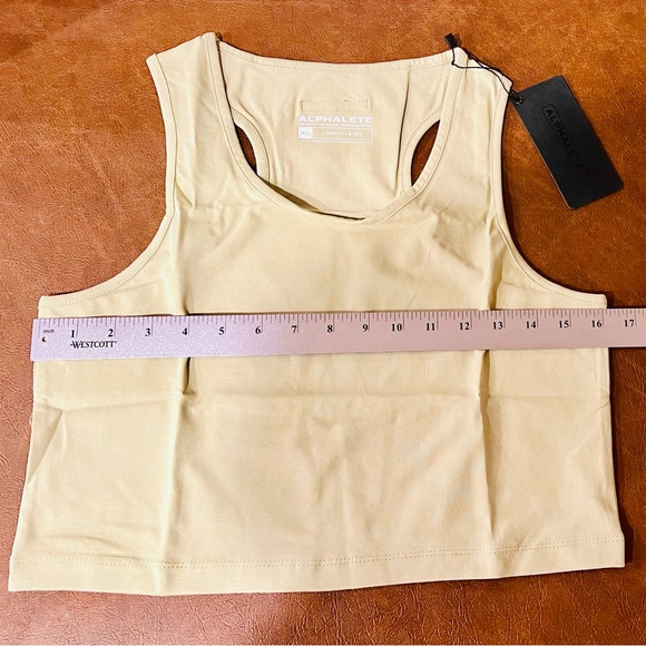 Alphalete Essential Crop Tank Light Olive Size XL NWT GYM WORKOUT ATHLEISURE - Picture 9 of 9